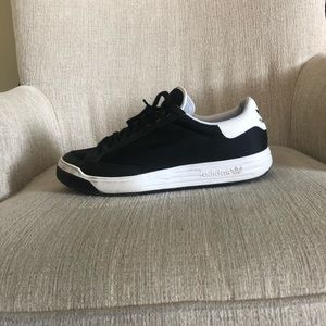 Rod Laver Adidas sneakers